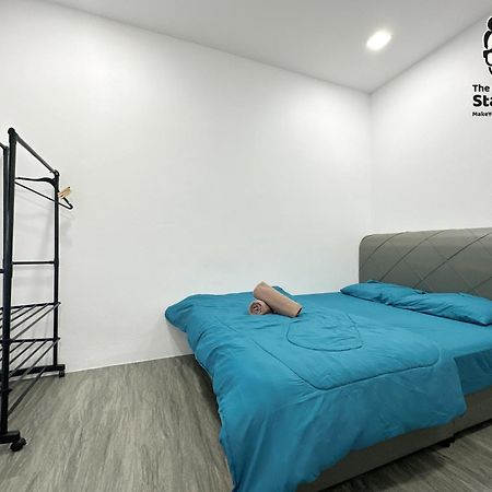 Staycation Homestay 15 Kch City Mall Landed House Kuching Dış mekan fotoğraf